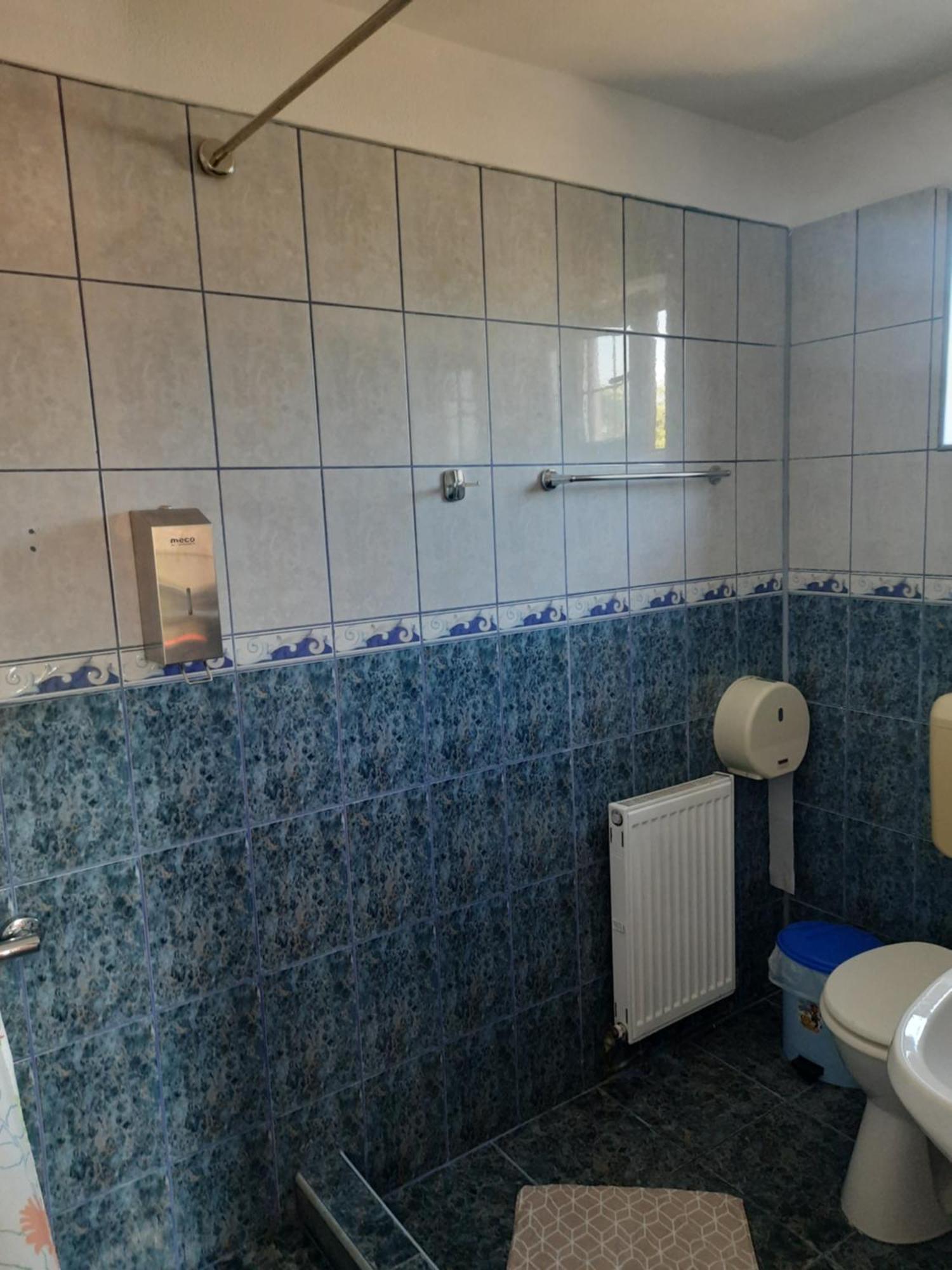 Pensiunea Cornelius Piatra Neamt Bagian luar foto
